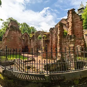 *new* Little Pyecroft House, Chester